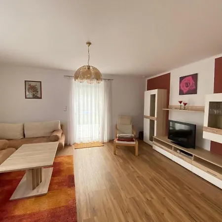 In Rennweg Near Slopes Ferienhaus *