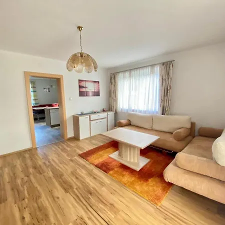 In Rennweg Near Slopes Ferienhaus *