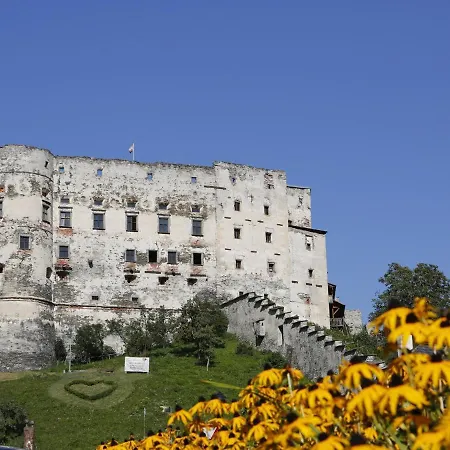 Dom wakacyjny In Rennweg Near Slopes *