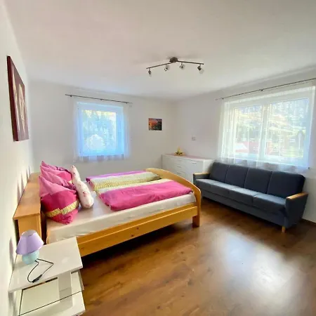 In Rennweg Near Slopes Dom wakacyjny