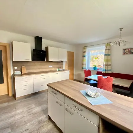 Ferienhaus In Rennweg Near Slopes *