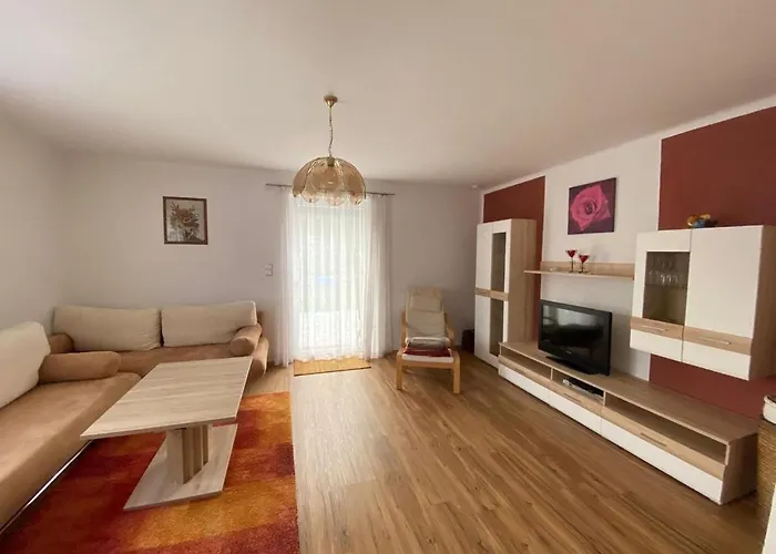 In Rennweg Near Slopes بيت للعطل *