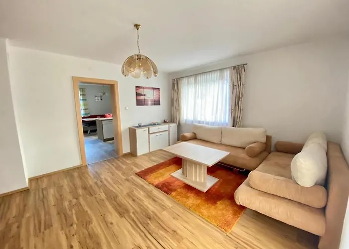 In Rennweg Near Slopes بيت للعطل *